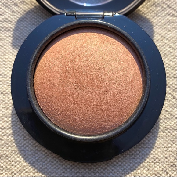 MAC Mineralize Blush NIB - Picture 2 of 2